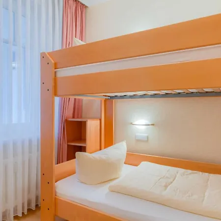 Elfeld 2, 716 * بينز